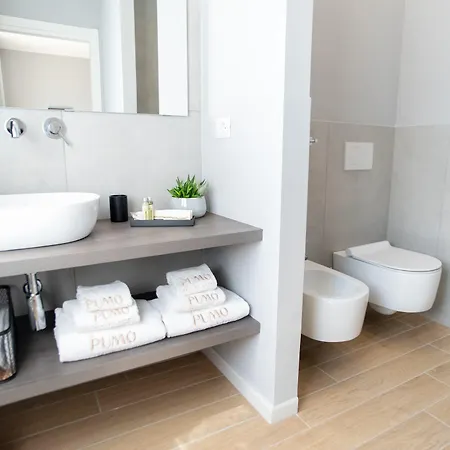 Il Pumo - Apulian Piazza Moro