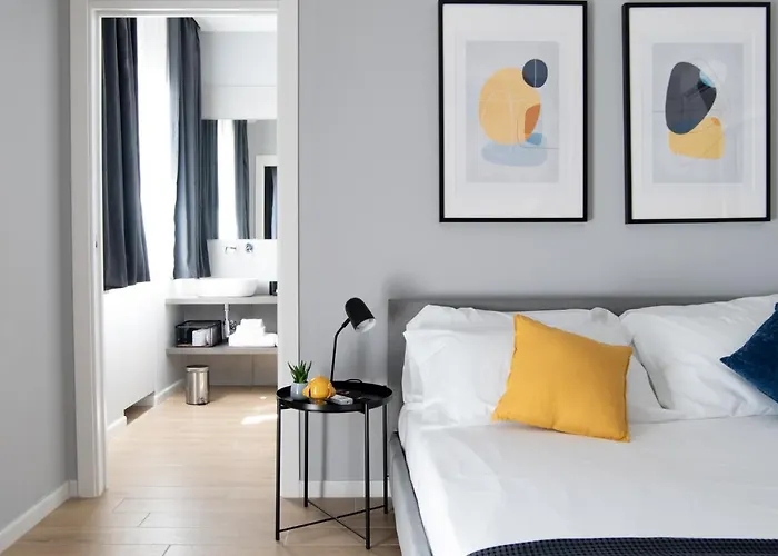 Il Pumo - Apulian Piazza Moro